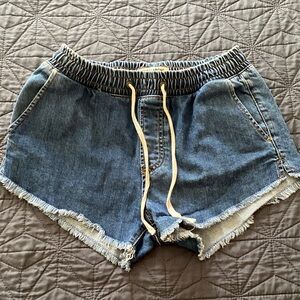 Billabong Denim Drawstring Shorts Small Elastic Waist Frayed Hem Beach Casual